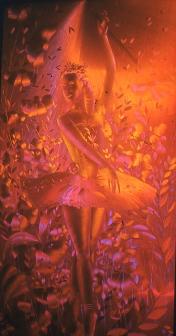 Ballerina en Pointe by Bel-Jon with colored lights